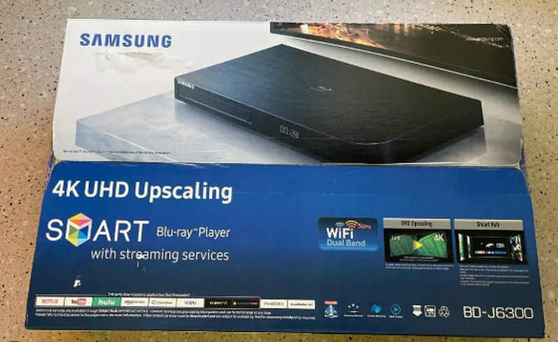 Pemutar Blu-ray Samsung dengan Wi-Fi